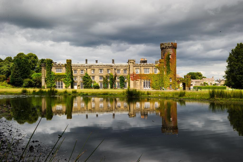 Swinton Park Hotel Masham Exterior photo
